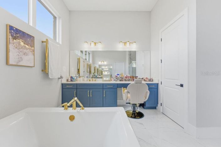 Image No.39-5 Bed House for sale