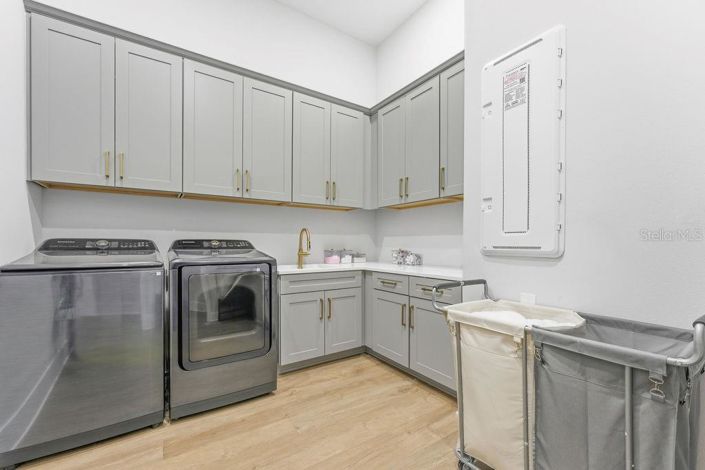 Image No.49-5 Bed House for sale