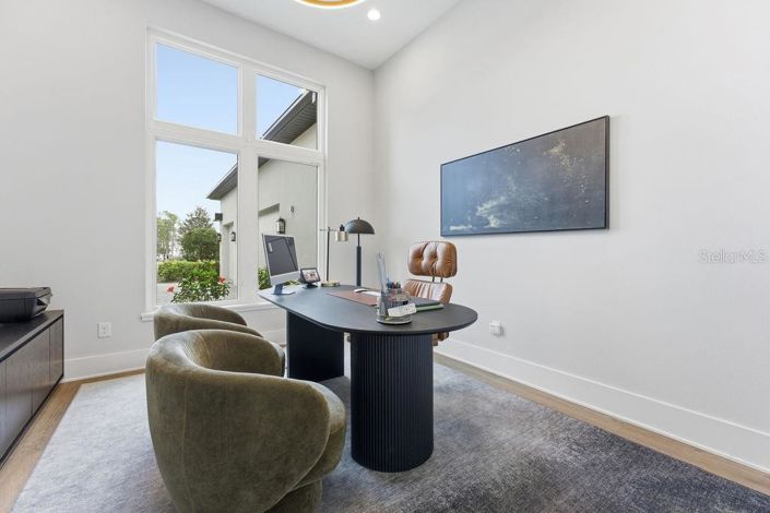 Image No.50-5 Bed House for sale