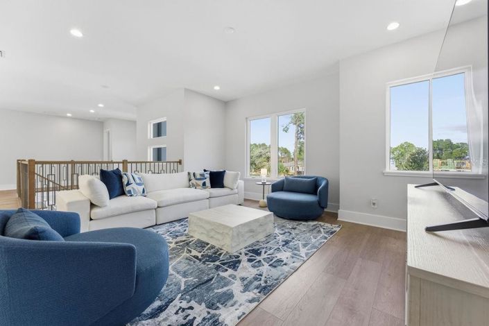 Image No.60-5 Bed House for sale