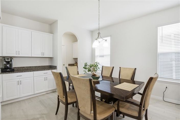 Image No.7-4 Bed House for sale