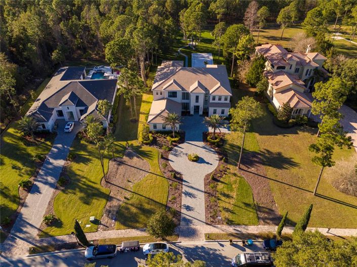 Image No.2-6 Bed House for sale