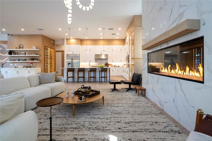 Image No.49-6 Bed House for sale