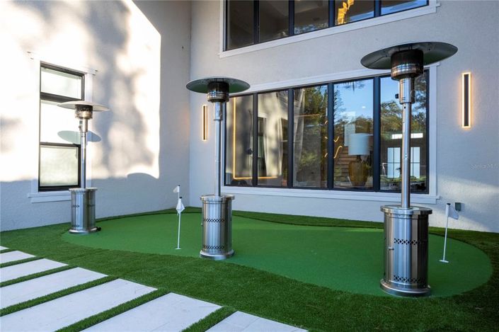 Image No.54-6 Bed House for sale