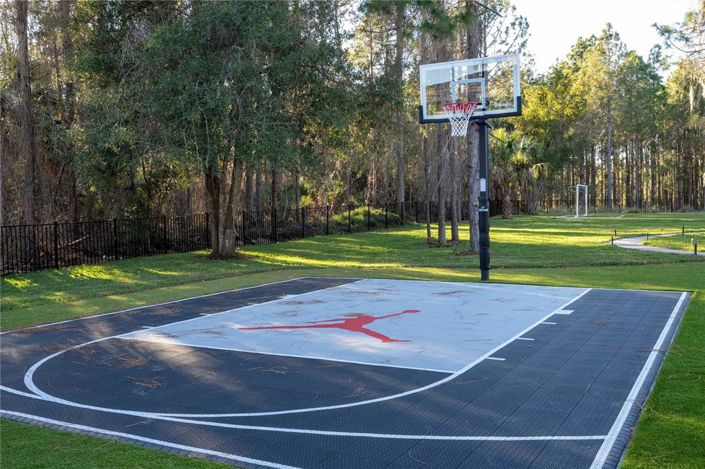 Image No.57-6 Bed House for sale