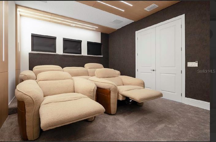 Image No.7-6 Bed House for sale