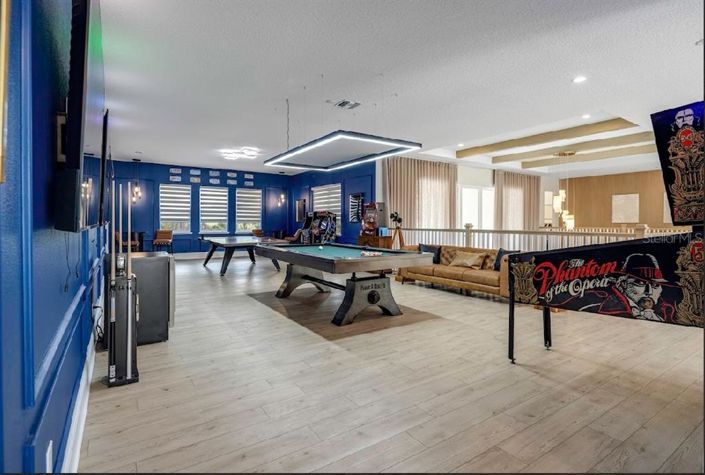 Image No.9-6 Bed House for sale