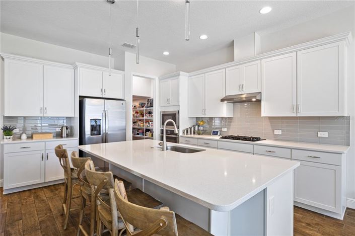 Image No.26-4 Bed House for sale