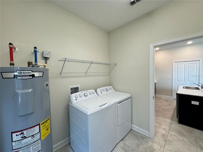 Image No.10-3 Bed Townhouse for sale