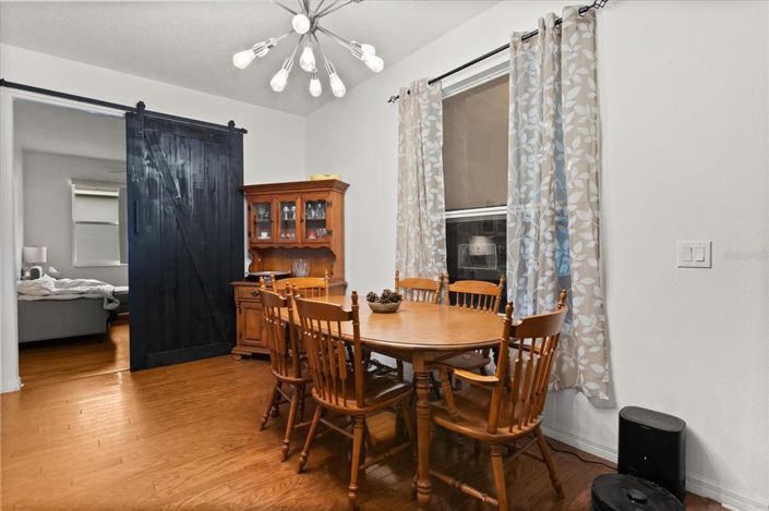 Image No.10-5 Bed House for sale