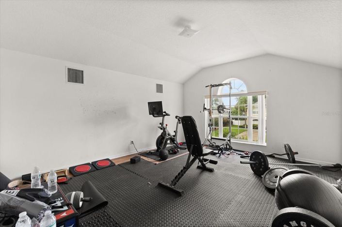 Image No.18-5 Bed House for sale