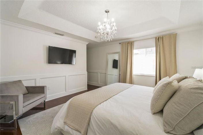 Image No.21-4 Bed Townhouse for sale