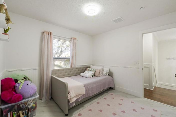 Image No.23-4 Bed Townhouse for sale