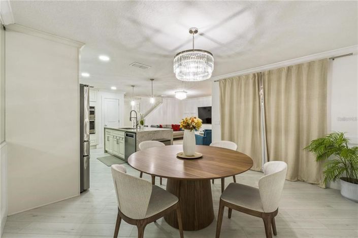 Image No.9-4 Bed Townhouse for sale