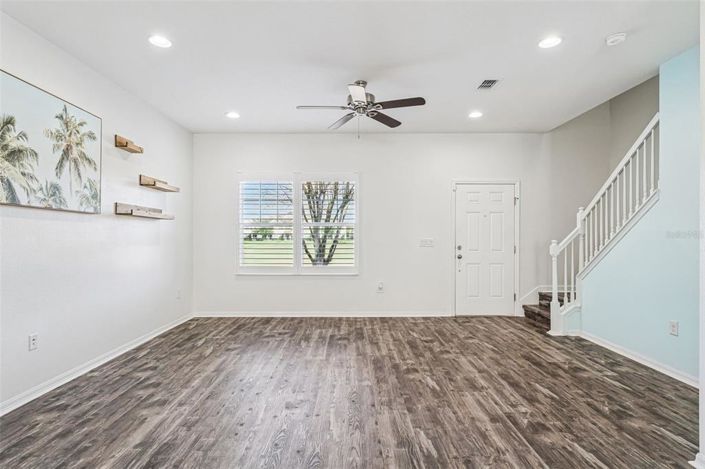 Image No.14-3 Bed Townhouse for sale