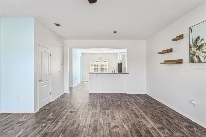 Image No.15-3 Bed Townhouse for sale