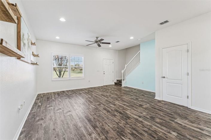 Image No.16-3 Bed Townhouse for sale