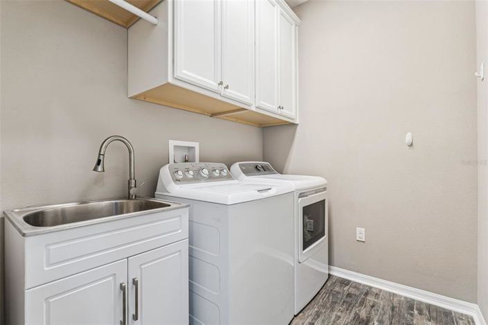 Image No.21-3 Bed Townhouse for sale