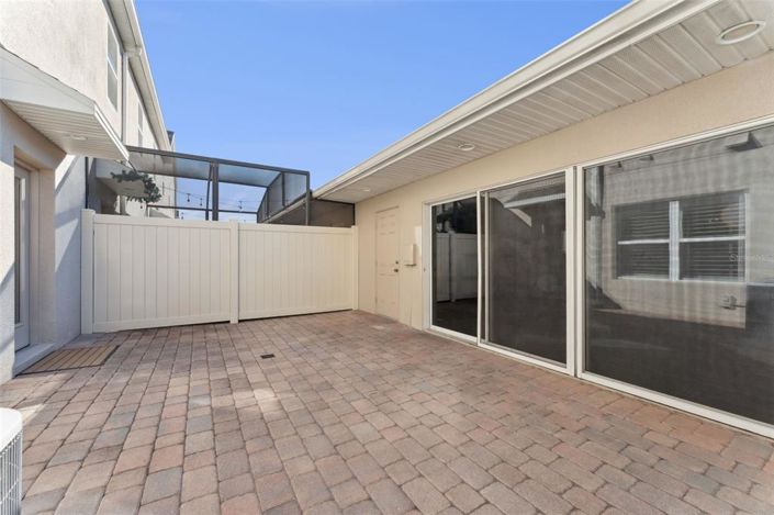 Image No.23-3 Bed Townhouse for sale