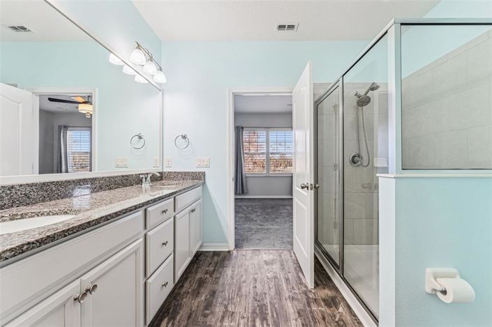 Image No.30-3 Bed Townhouse for sale