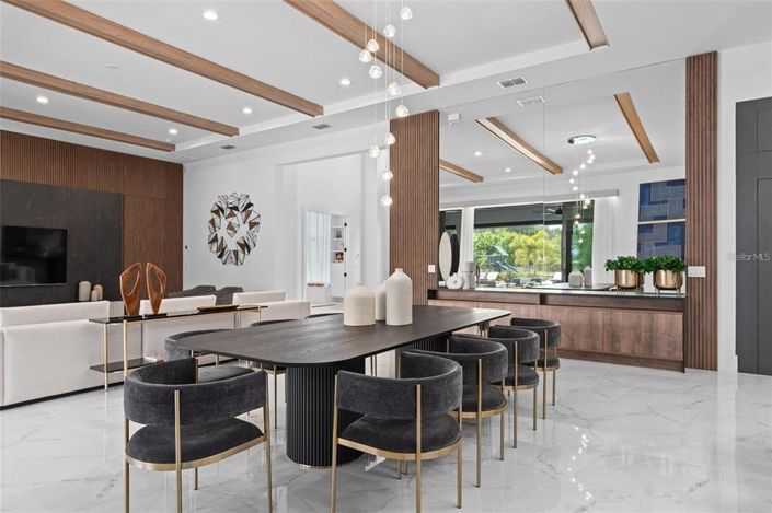 Image No.14-6 Bed House for sale