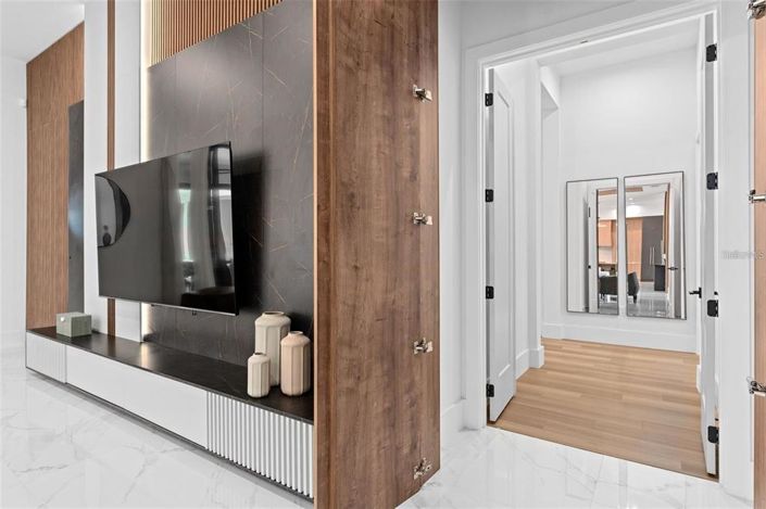 Image No.22-6 Bed House for sale