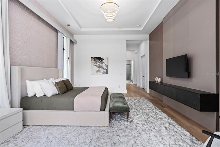 Image No.26-6 Bed House for sale