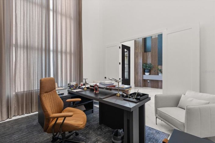 Image No.33-6 Bed House for sale