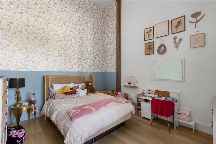 Image No.38-6 Bed House for sale