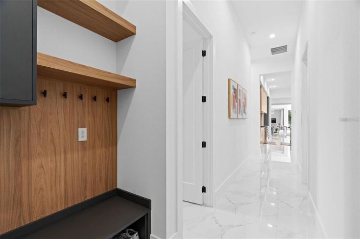 Image No.41-6 Bed House for sale