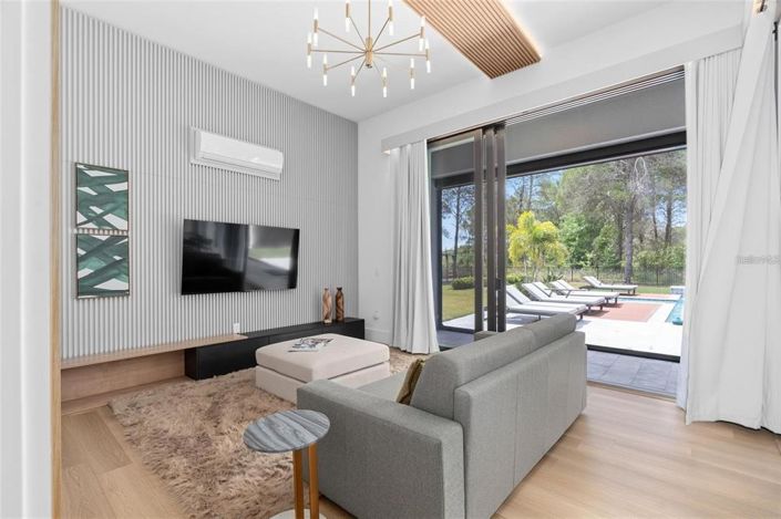 Image No.53-6 Bed House for sale