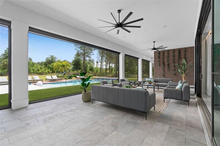 Image No.55-6 Bed House for sale