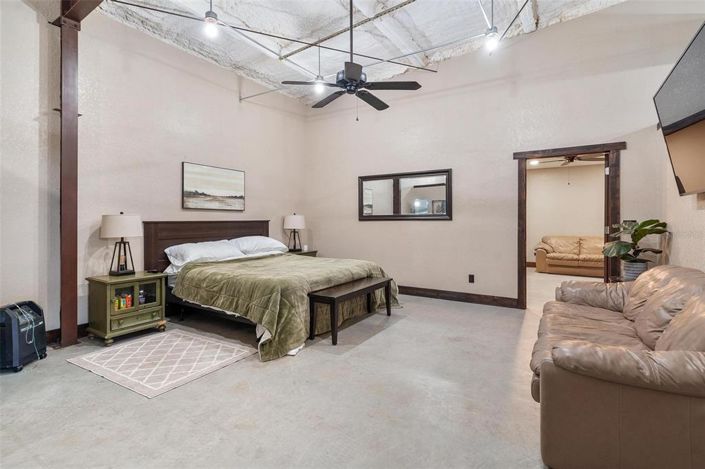 Image No.14-3 Bed House for sale