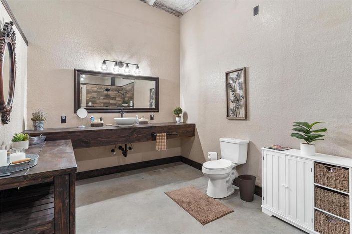 Image No.17-3 Bed House for sale