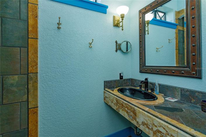 Image No.21-3 Bed House for sale