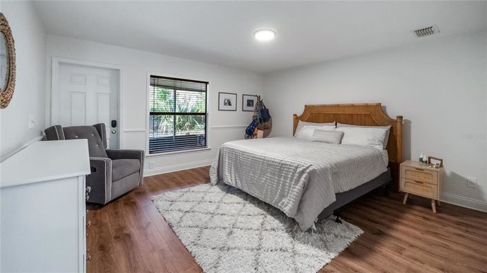 Image No.21-5 Bed House for sale