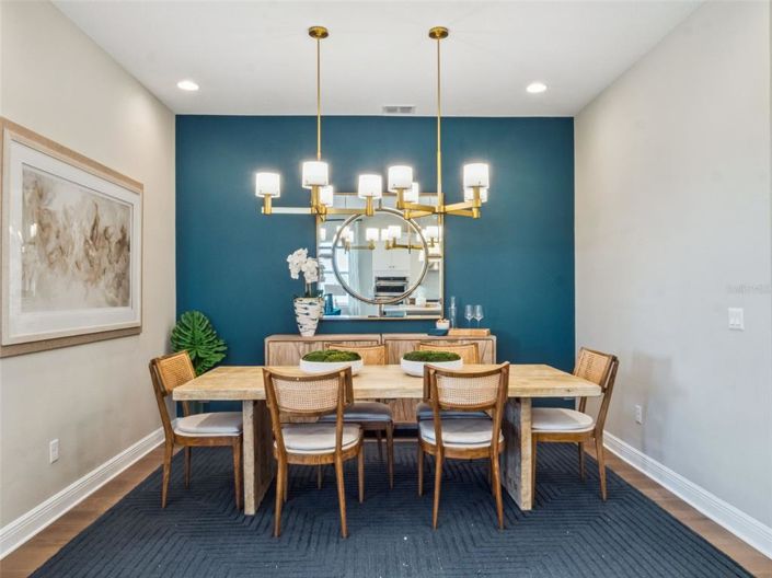 Image No.12-5 Bed House for sale