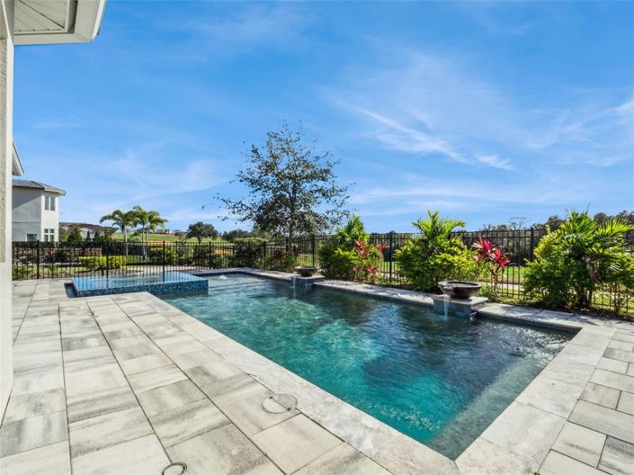 Image No.31-5 Bed House for sale