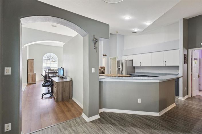 Image No.10-4 Bed House for sale