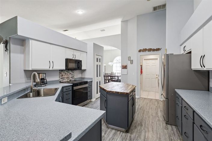 Image No.13-4 Bed House for sale