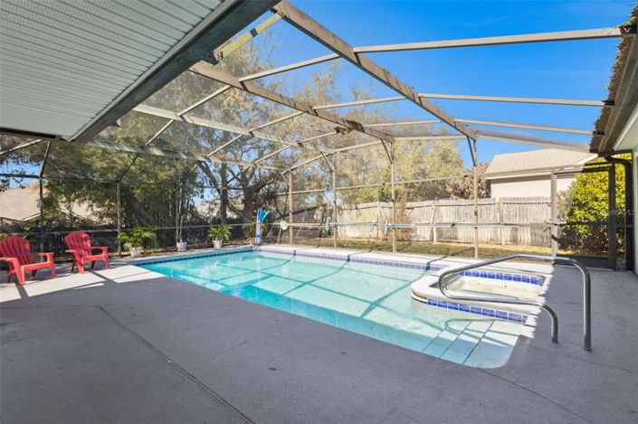 Image No.2-4 Bed House for sale