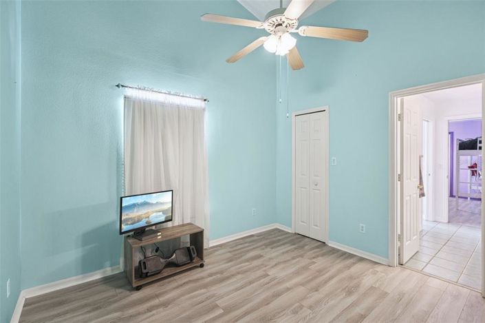 Image No.26-4 Bed House for sale