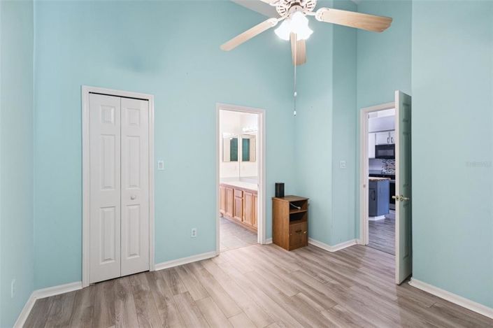 Image No.27-4 Bed House for sale