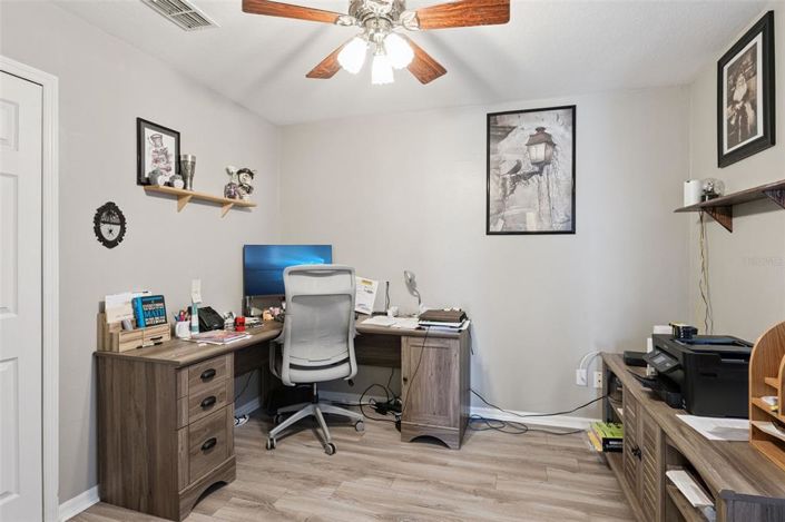 Image No.30-4 Bed House for sale