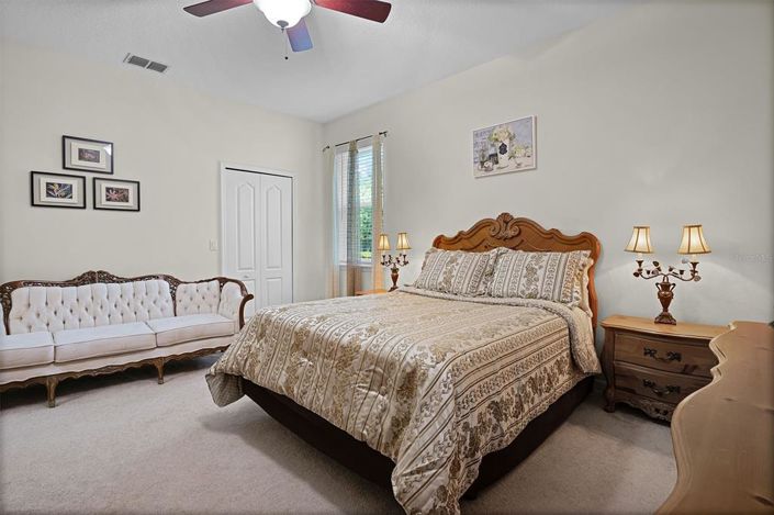 Image No.17-4 Bed House for sale