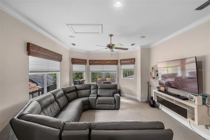 Image No.14-3 Bed House for sale