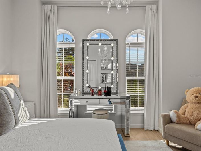 Image No.35-5 Bed House for sale