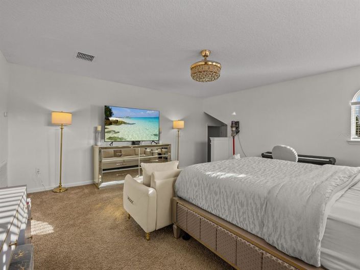 Image No.41-5 Bed House for sale