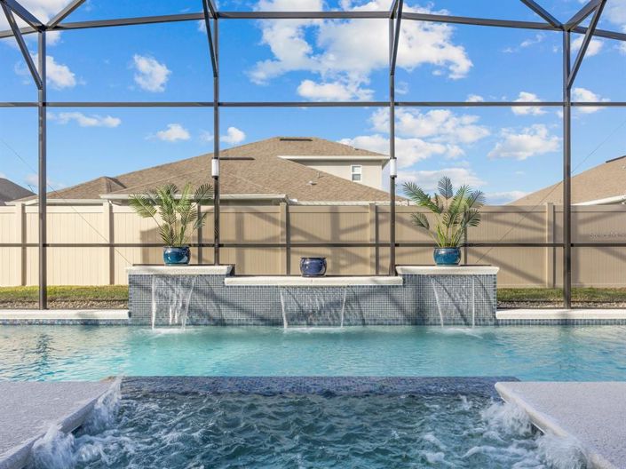 Image No.5-5 Bed House for sale