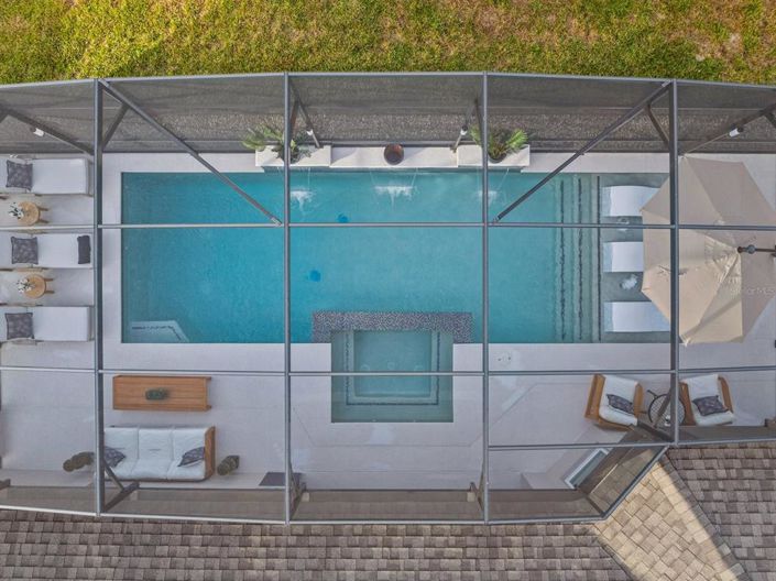 Image No.6-5 Bed House for sale